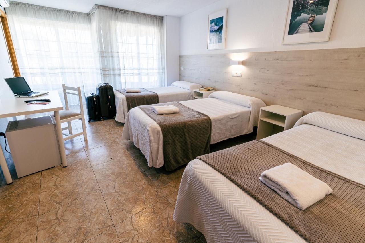 Hostal Gran Via Пинто Экстерьер фото